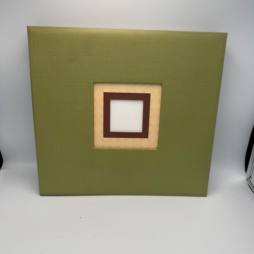 Hallmark Family History Instant Scrapbook Green 12x12 Album SBK4372
